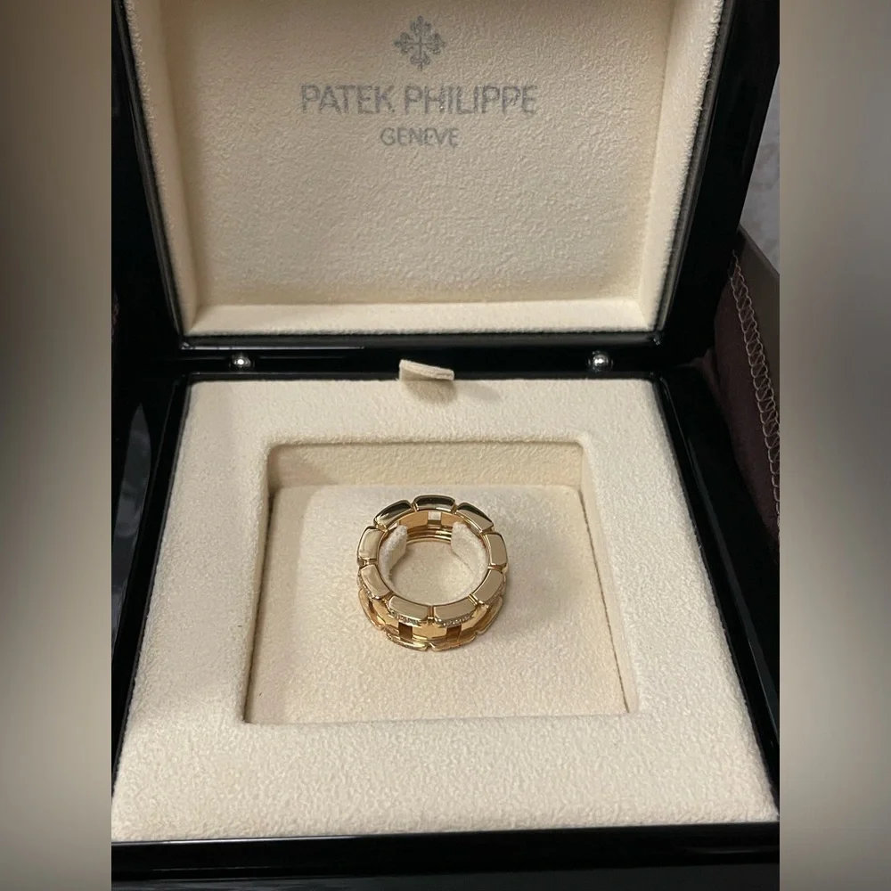 BRAND NEW!! ORIGINAL!!! Patek Philippe Twenty~4 Ring. Set with 54 diamonds - Picture 5 of 5